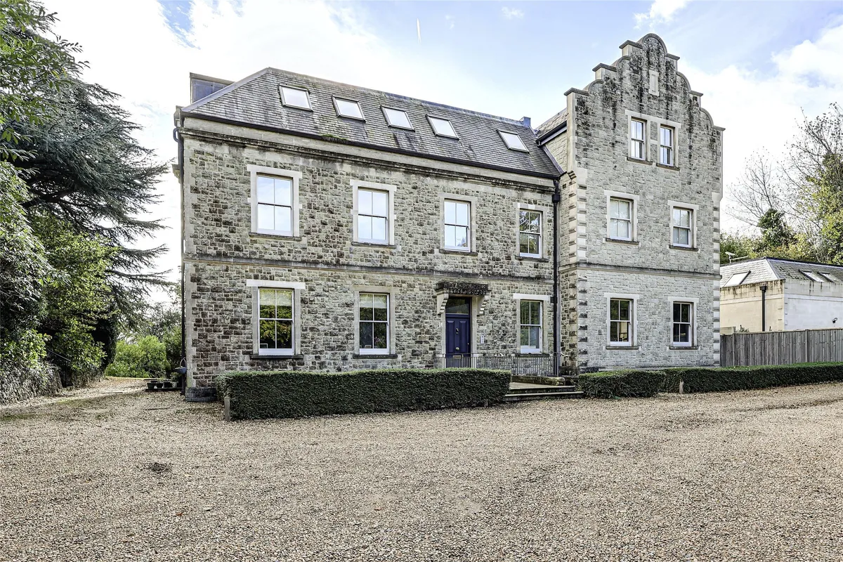 Castle Square, Bletchingley, Surrey, RH1