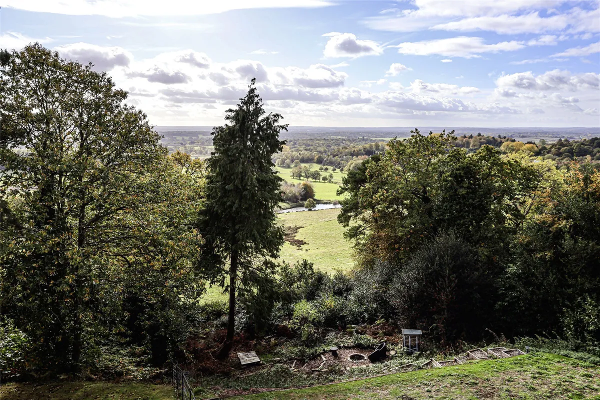 Castle Square, Bletchingley, Surrey, RH1