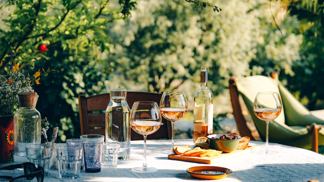 Properties to rent in Walton On Thames