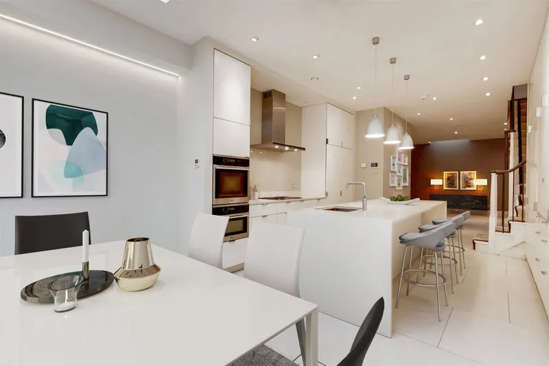London Property Pricing Expectations vs. Reality: What 2025 Data Tells Us