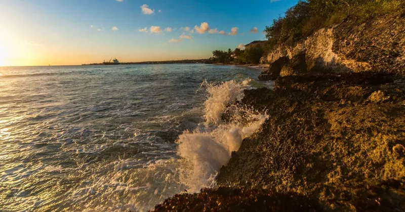 Villas with Beach Access vs Inland Villas in Barbados