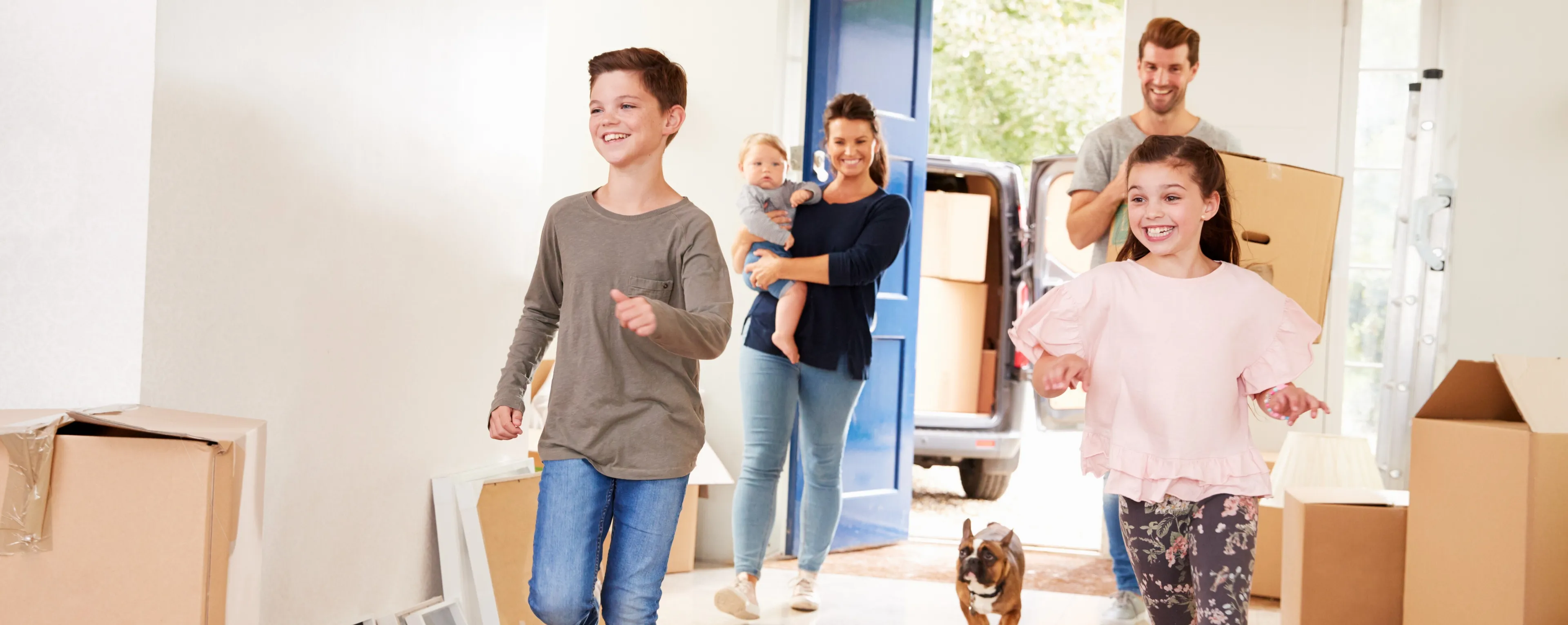 https://mr0.homeflow-assets.co.uk/files/site_asset/image/7108/3134/_x_/Moving_home_photo_-_Copy.jpg